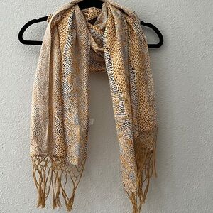 World Market Bohemian Gold & Cream 100% Snake-Print Fringe Scarf/Shawl
OS